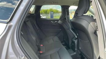Volvo XC60 2.0 T6 [350] PHEV Plus Dark 5dr AWD Geartronic