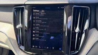 Volvo XC60 2.0 B4P Plus Dark 5dr Geartronic