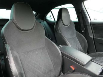 Skoda Superb 2.0 TDI CR Sport Line 5dr DSG [7 Speed]