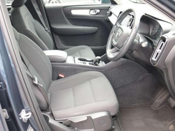 Volvo XC40 1.5 T3 [163] Momentum 5dr Geartronic