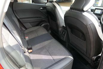 Renault Captur 1.6 E-Tech Plug-in hybrid 160 Techno 5dr Auto