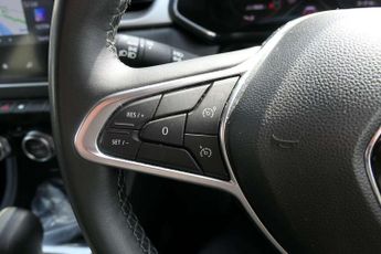 Renault Captur 1.6 E-Tech Plug-in hybrid 160 Techno 5dr Auto