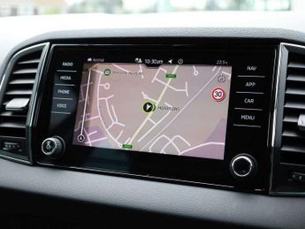Skoda Karoq 1.0 TSI 116 SE L 5dr