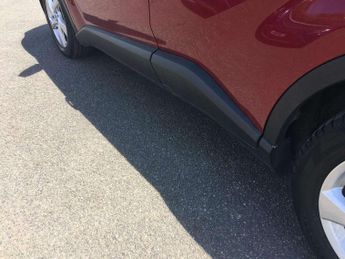 Toyota C-HR 1.8 Hybrid Icon 5dr CVT