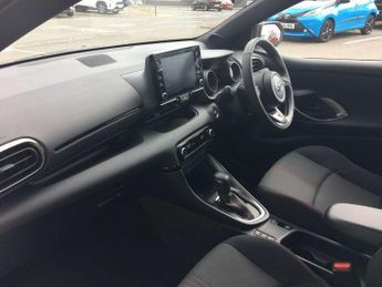 Toyota Yaris 1.5 Hybrid GR Sport 5dr CVT