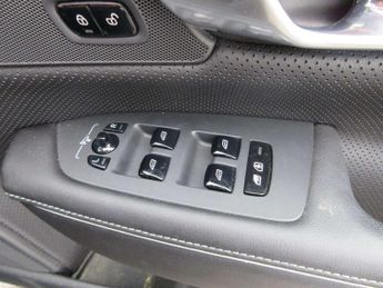 Volvo V90 2.0 B5P R DESIGN 5dr Auto