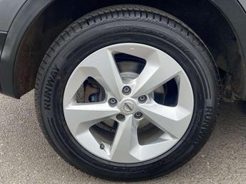 Nissan Qashqai 1.3 DiG-T Acenta Premium 5dr