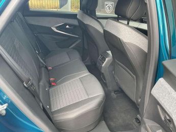 Peugeot 3008 1.2 Hybrid 136 Allure 5dr e-DSC6