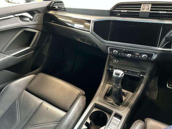 Audi Q3 35 TFSI Black Edition 5dr