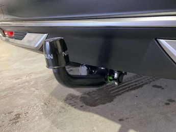 Nissan Qashqai 1.3 DiG-T MH 158 N-Connecta 5dr Xtronic