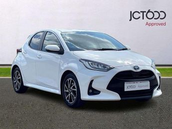 Toyota Yaris 1.5 Hybrid Design 5dr CVT