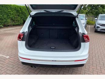 Volkswagen Tiguan 2.0 TDi 150 4Motion R-Line 5dr DSG