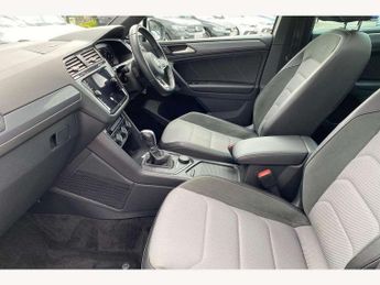 Volkswagen Tiguan 2.0 TDi 150 4Motion R-Line 5dr DSG