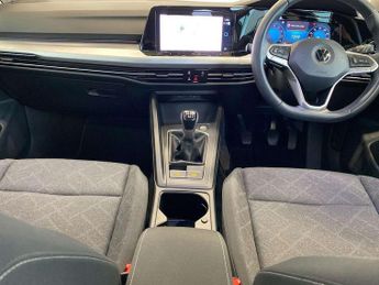 Volkswagen Golf 1.5 TSI Life 5dr