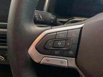 Volkswagen Polo 1.0 TSI Life 5dr