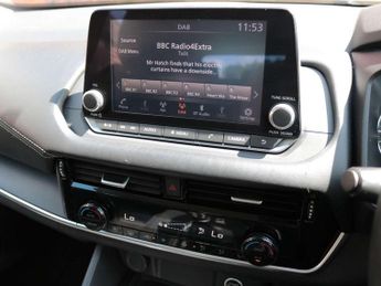 Nissan Qashqai 1.3 DiG-T MH Acenta Premium 5dr