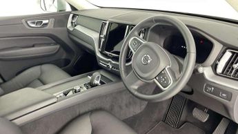 Volvo XC60 2.0 B5P Momentum 5dr AWD Geartronic