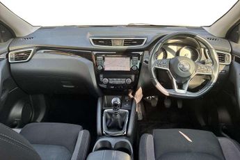Nissan Qashqai 1.3 DiG-T N-Connecta 5dr