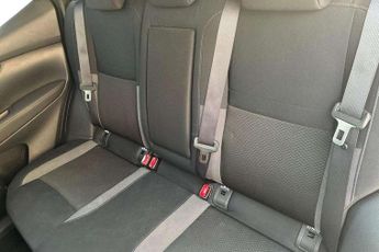 Nissan Qashqai 1.3 DiG-T N-Connecta 5dr