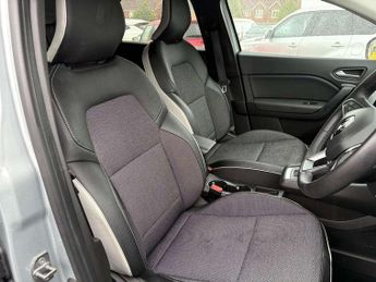 Renault Captur 1.6 E-Tech Plug-in hybrid 160 Techno 5dr Auto