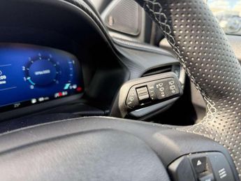 Ford Puma 1.0 EcoBoost Hybrid mHEV 155 ST-Line Vignale 5dr