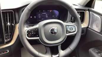 Volvo XC60 2.0 B5P Ultra Dark 5dr AWD Geartronic
