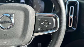 Volvo XC40 1.5 T3 [163] R DESIGN 5dr Geartronic