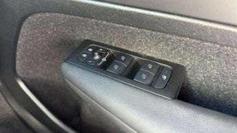 Volvo XC40 1.5 T3 [163] R DESIGN 5dr Geartronic
