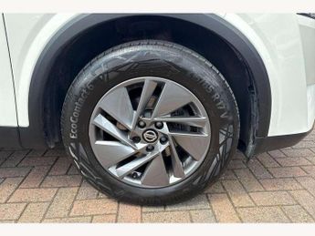 Nissan Qashqai 1.3 DiG-T MH Acenta Premium 5dr