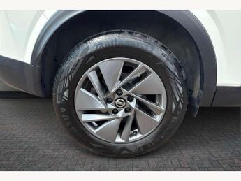 Nissan Qashqai 1.3 DiG-T MH Acenta Premium 5dr