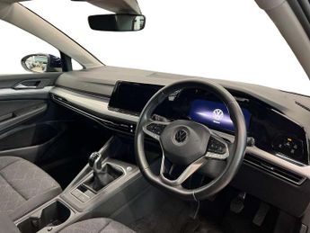Volkswagen Golf 1.0 TSI Life 5dr