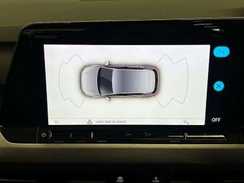 Volkswagen Golf 1.0 TSI Life 5dr
