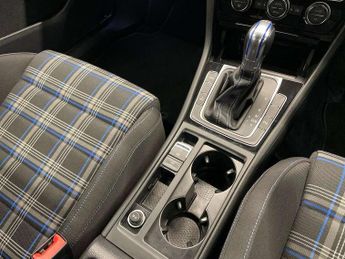 Volkswagen Golf GTE 1.4 TSI GTE 5dr DSG