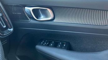 Volvo XC40 1.5 T3 [163] R DESIGN 5dr Geartronic