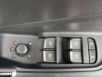 Audi Q2 30 TFSI Black Edition 5dr