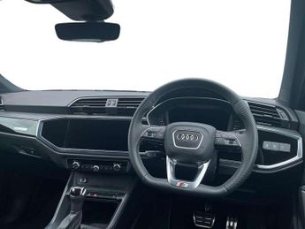 Audi Q3 35 TFSI Black Edition 5dr S Tronic [20" Alloy]