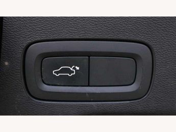 Volvo XC60 2.0 B5P Momentum 5dr Geartronic