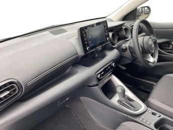 Toyota Yaris 1.5 Hybrid Design 5dr CVT