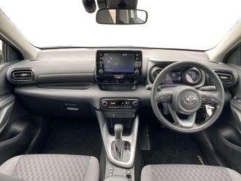 Toyota Yaris 1.5 Hybrid Design 5dr CVT