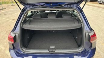 Volkswagen Golf 1.5 TSI Life 5dr