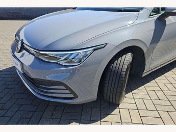 Volkswagen Golf 1.5 TSI Life 5dr