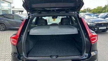Volvo XC40 2.0 D3 R DESIGN Pro 5dr
