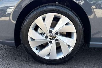 Volkswagen Golf 1.5 TSI Match 5dr