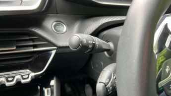 Peugeot 2008 1.2 PureTech 130 Allure Premium 5dr
