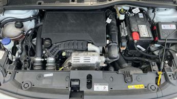Peugeot 208 1.2 PureTech 100 Allure 5dr