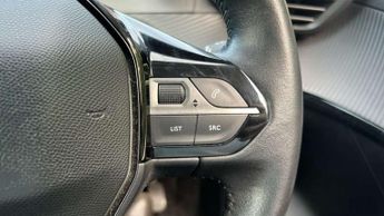 Peugeot 208 1.2 PureTech 100 Allure 5dr