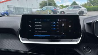 Peugeot 208 1.2 PureTech 100 Allure Premium + 5dr EAT8