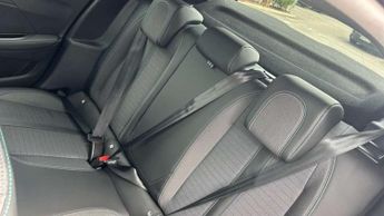 Peugeot 208 1.2 PureTech 100 Allure Premium + 5dr EAT8