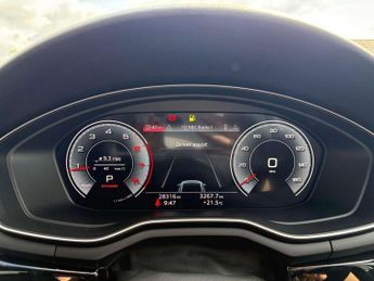 Audi A4 Avant 35 TFSI Black Edition 5dr S Tronic