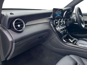 Mercedes-Benz GLC GLC 300 4Matic AMG Line 5dr 9G-Tronic